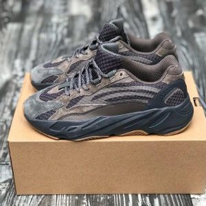 Кроссовки мужские Adidas Yeezy Boost 700 V2 Geode