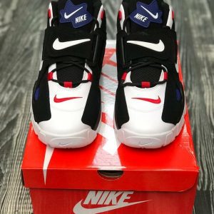 Кроссовки мужские Nike AIR BARRAGE MID QS