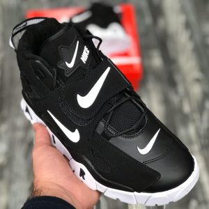 Кроссовки мужские Nike AIR BARRAGE MID QS