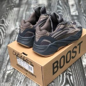 Кроссовки мужские Adidas Yeezy Boost 700 V2 Geode