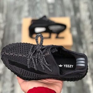 Кроссовки женские Adidas Yeezy Boost 350