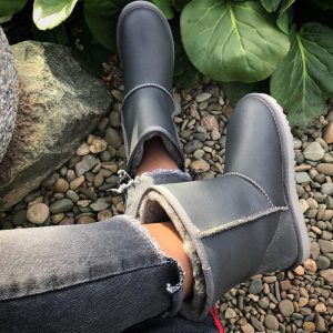 Угги женские UGG CLASSIC Leather