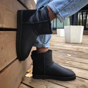 Угги женские UGG CLASSIC MINI Leather