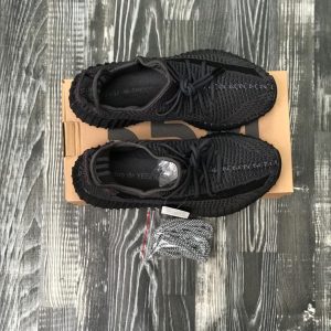 Кроссовки женские Adidas Yeezy Boost 350