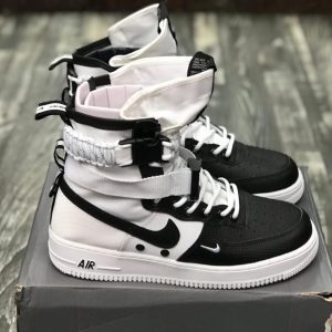 Ботинки мужские Nike Air Force 1 SF BW