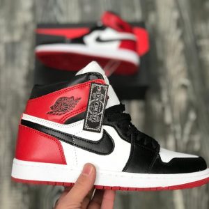 Кроссовки мужские Nike Air Jordan 1