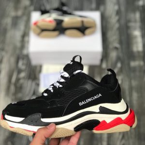 Кроссовки женские Balenciaga Triple S 1.0