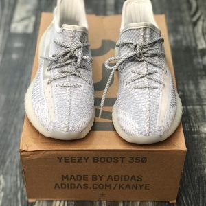 Кроссовки женские Adidas Yeezy Boost 350