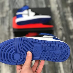 Кроссовки мужские Nike Air Jordan 1