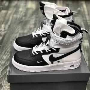 Ботинки мужские Nike Air Force 1 SF BW