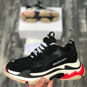 Кроссовки женские Balenciaga Triple S 1.0