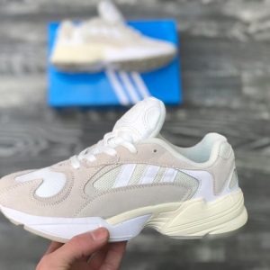 Кроссовки женские Adidas Yung