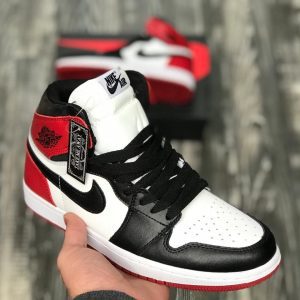 Кроссовки мужские Nike Air Jordan 1