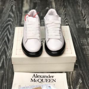 Кроссовки женские Alexander McQueen