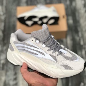 Кроссовки мужские Adidas Yeezy Boost 700