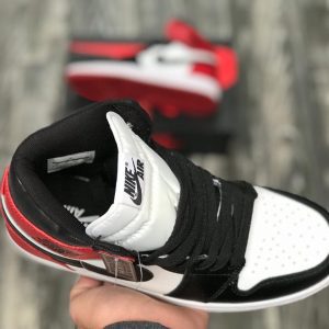 Кроссовки мужские Nike Air Jordan 1