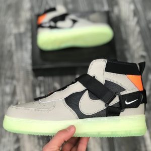 Кроссовки мужские Nike AIR FORCE 1 UTILITY MID