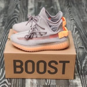 Кроссовки женские Adidas Yeezy Boost 350