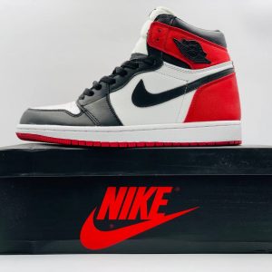 Кроссовки мужские Nike Air Jordan 1