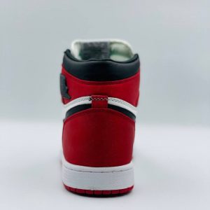 Кроссовки мужские Nike Air Jordan 1