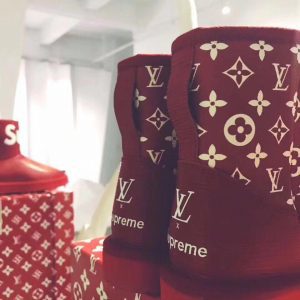 Угги женские Louis Vuitton Supreme Red