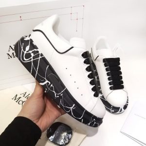 Кроссовки женские Alexander McQueen Black Lines