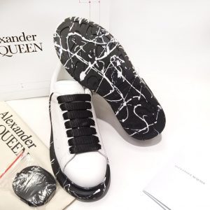 Кроссовки женские Alexander McQueen Black Lines