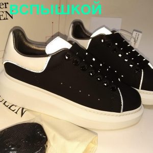 Кроссовки женские Alexander McQueen Black