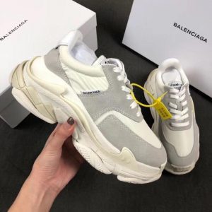 Кроссовки женские Balenciaga Triple S New Grey