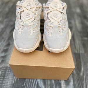 Кроссовки женские Adidas Yeezy Boost 500 Bone White