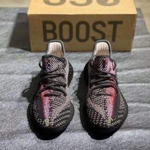 Кроссовки женские Adidas Yeezy Boost 350 V2 Yecheil Non-Reflective