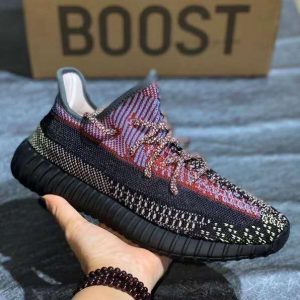 Кроссовки женские Adidas Yeezy Boost 350 V2 Yecheil Non-Reflective