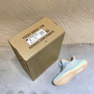 Кроссовки женские Adidas Yeezy Boost 350 V2 Desert Sage