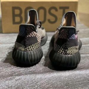 Кроссовки женские Adidas Yeezy Boost 350 V2 Yecheil Non-Reflective