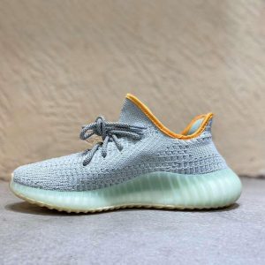 Кроссовки женские Adidas Yeezy Boost 350 V2 Desert Sage