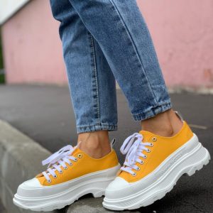 Кроссовки женские Alexander McQueen Tread Slick Yellow