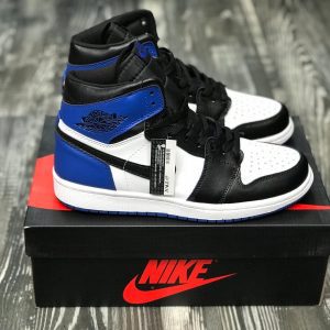 Кроссовки мужские Nike Air Jordan 1