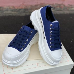 Кроссовки женские Alexander McQueen Tread Slick Blue