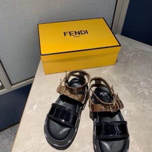 Сандалии женские Fendi