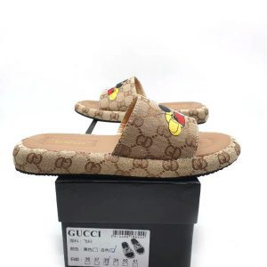 Шлепанцы женские Gucci