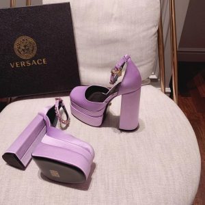 Туфли-лодочки Versace Medusa Aevitas