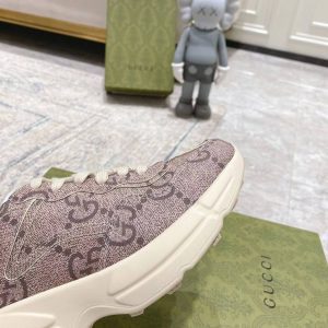 Кроссовки женские Gucci GG Rhyton Low Top Sneakers