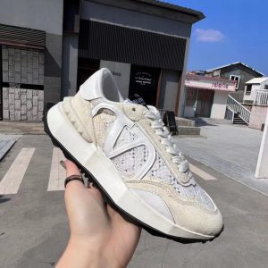 Кроссовки Valentino Garavani Lacerunner