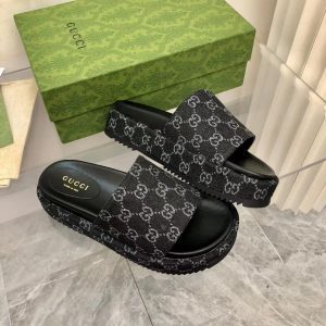 Сандалии Gucci