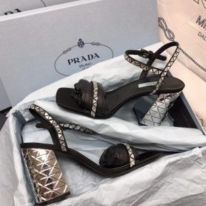 Босоножки Prada