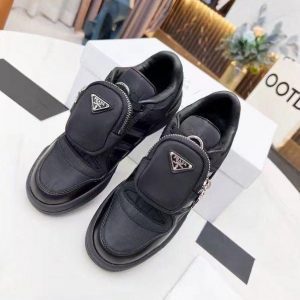 Кроссовки коллаборация Prada и Adidas Re Nylon