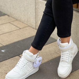 Кроссовки коллаборация Prada и Adidas Re Nylon