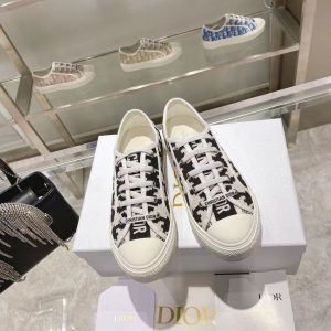 Сникеры женские Dior WALK’N’DIOR