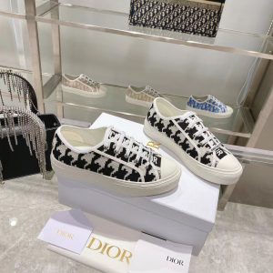 Сникеры женские Dior WALK’N’DIOR