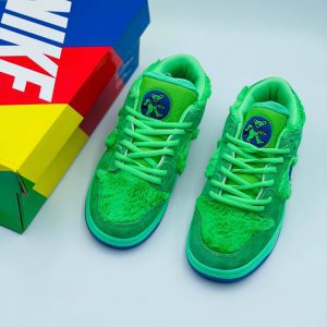 Кроссовки Grateful Dead x Nike SB Dunk Lowe Dunk